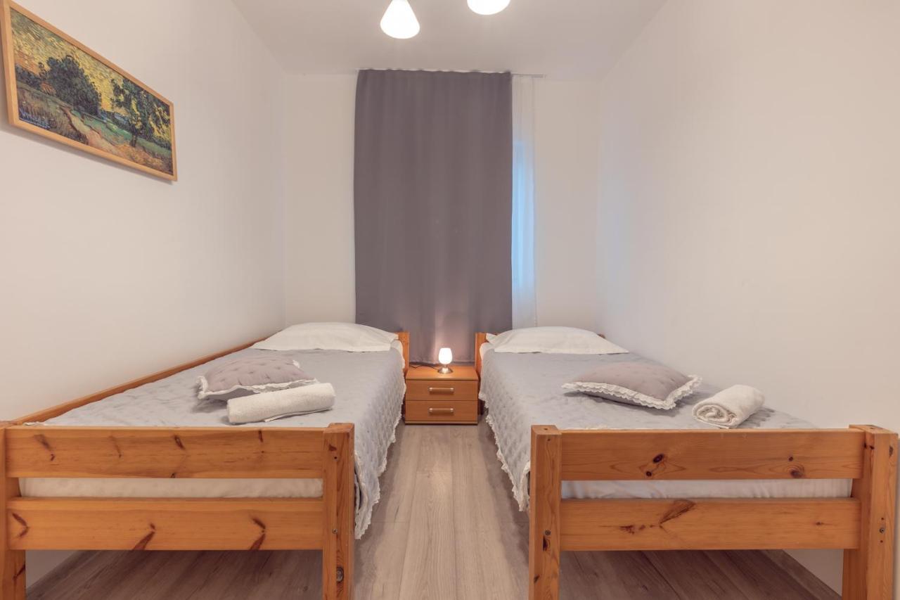 Holiday Home Insulam Mare Traù Esterno foto