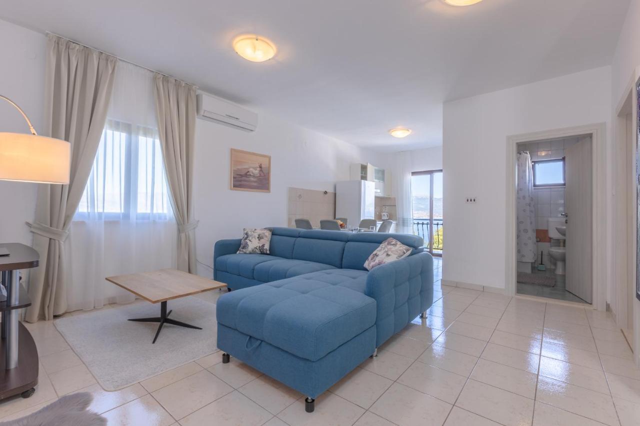 Holiday Home Insulam Mare Traù Esterno foto