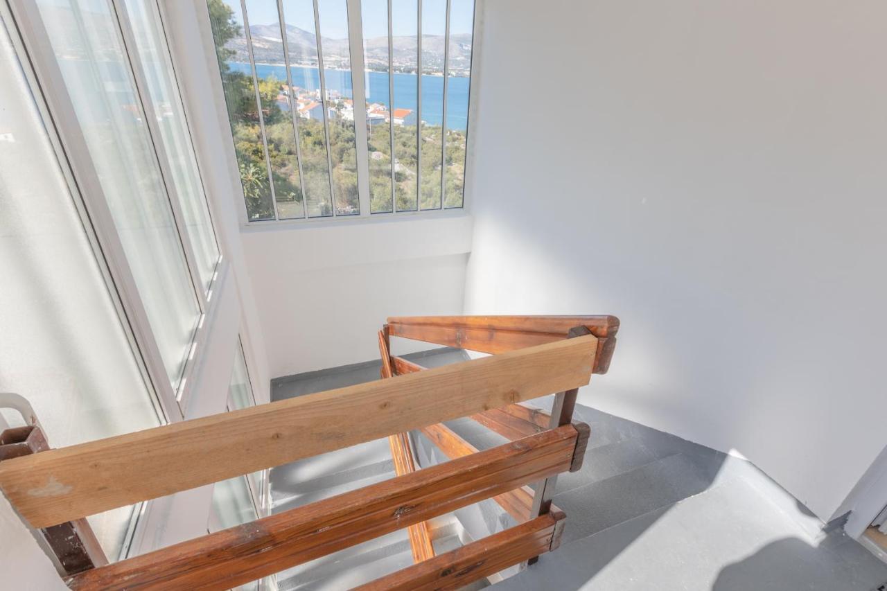 Holiday Home Insulam Mare Traù Esterno foto