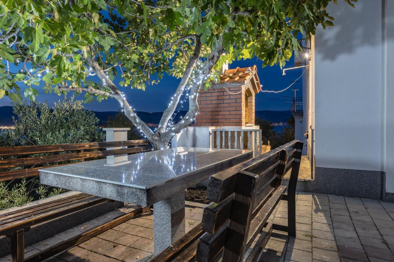 Holiday Home Insulam Mare Traù Esterno foto