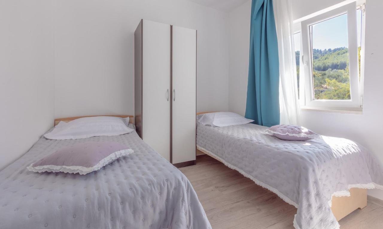 Holiday Home Insulam Mare Traù Esterno foto